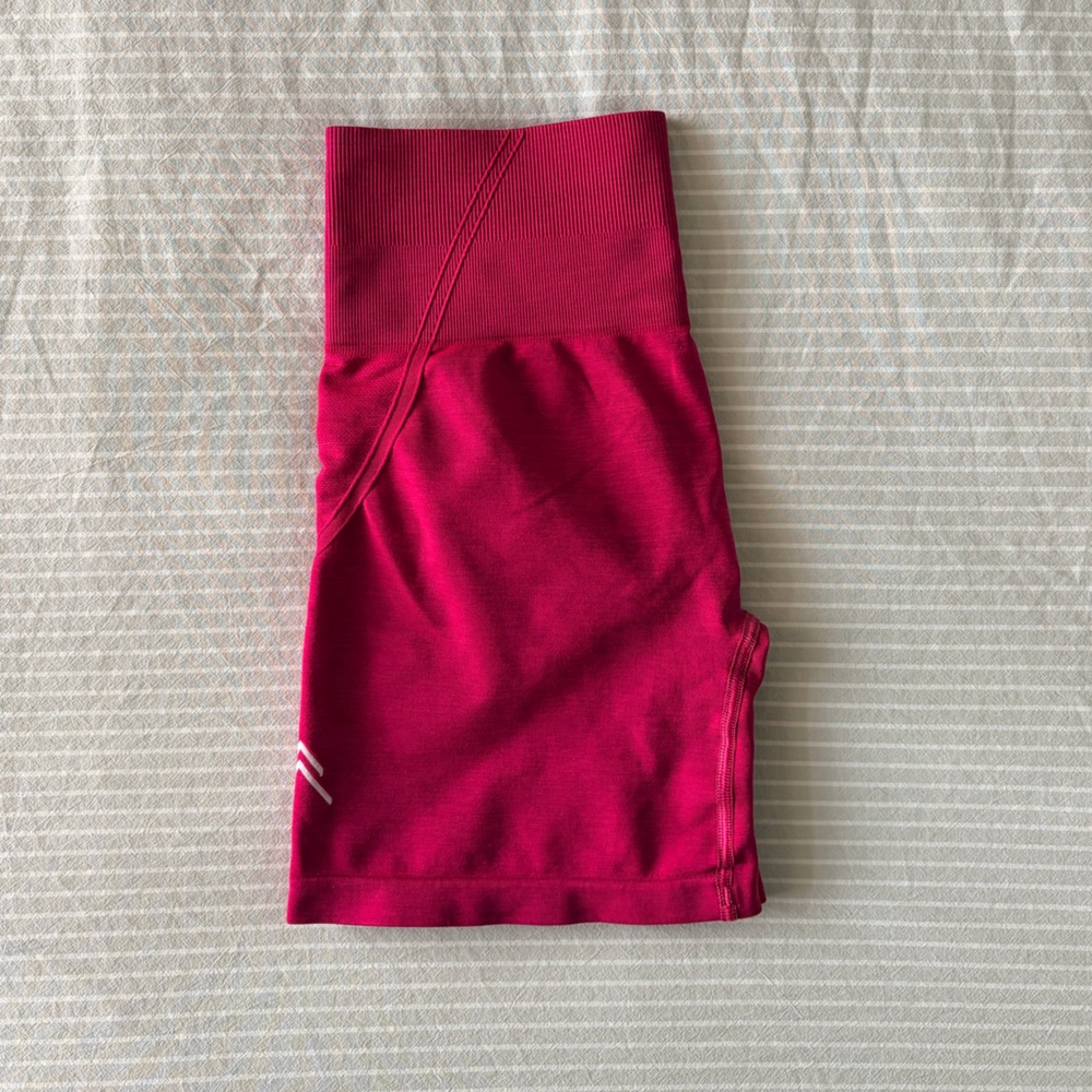 Oner Active Effortless Seamless Shorts in Fuchsia